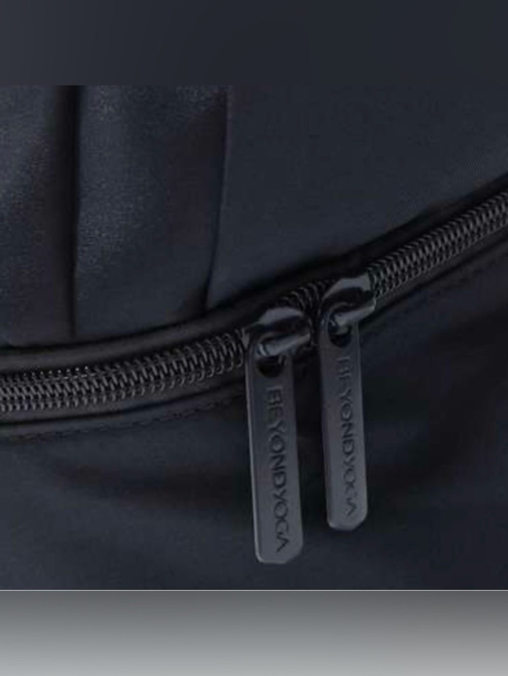 NWOT Beyond Yoga Convertible Gym Bag - Picture 6 of 11